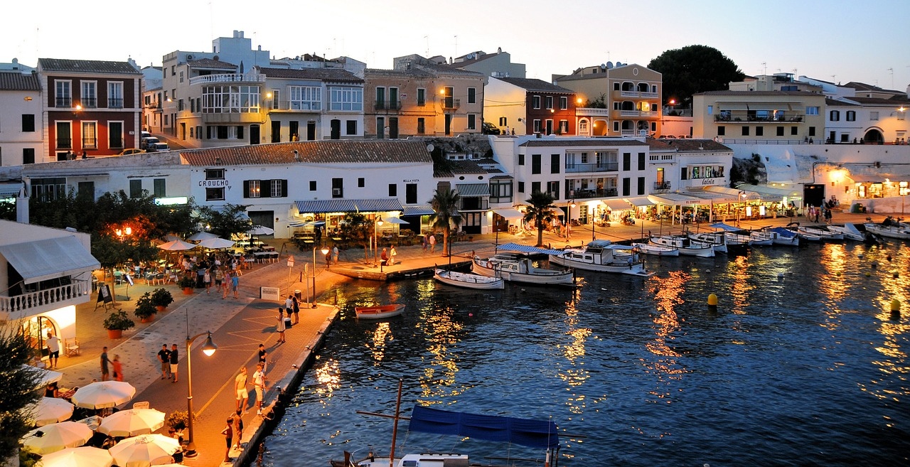 https://itinerantis.com/viajes/assets/upload/p223.jpg